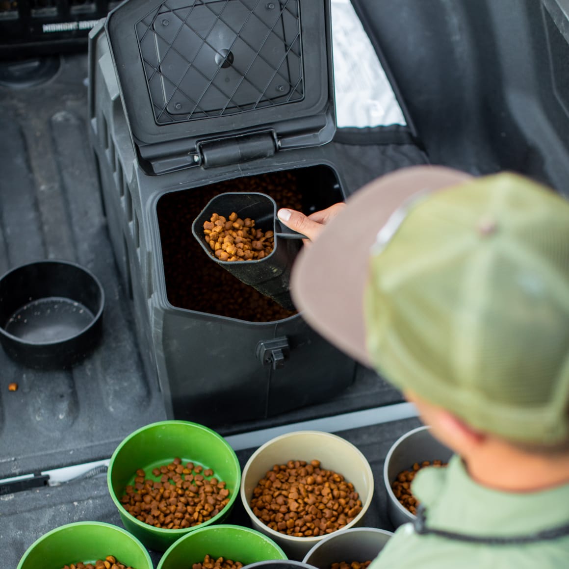 Dog Food Storage Bin GUNNER Food Crate GUNNER