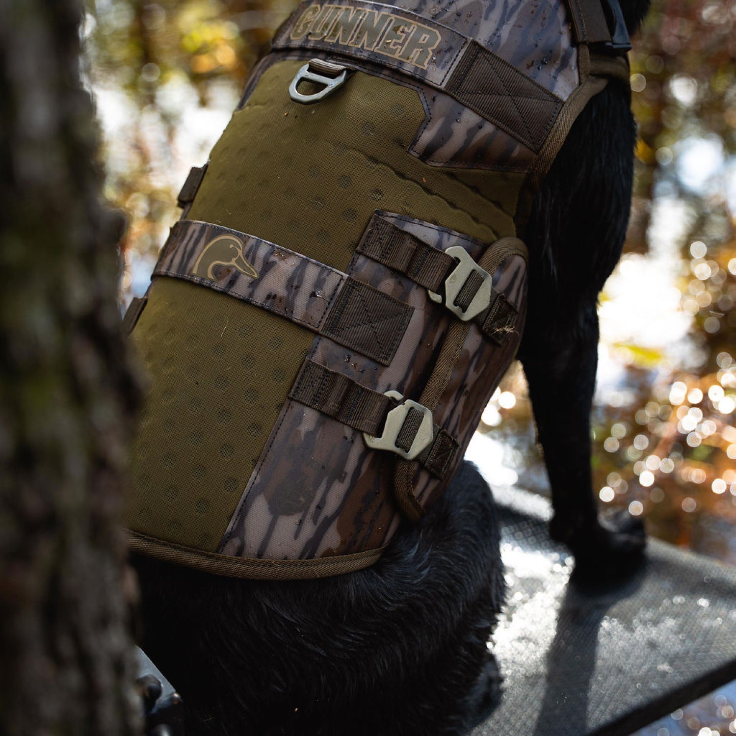 Waterfowl Dog Vest Mossy Oak Bottomland®