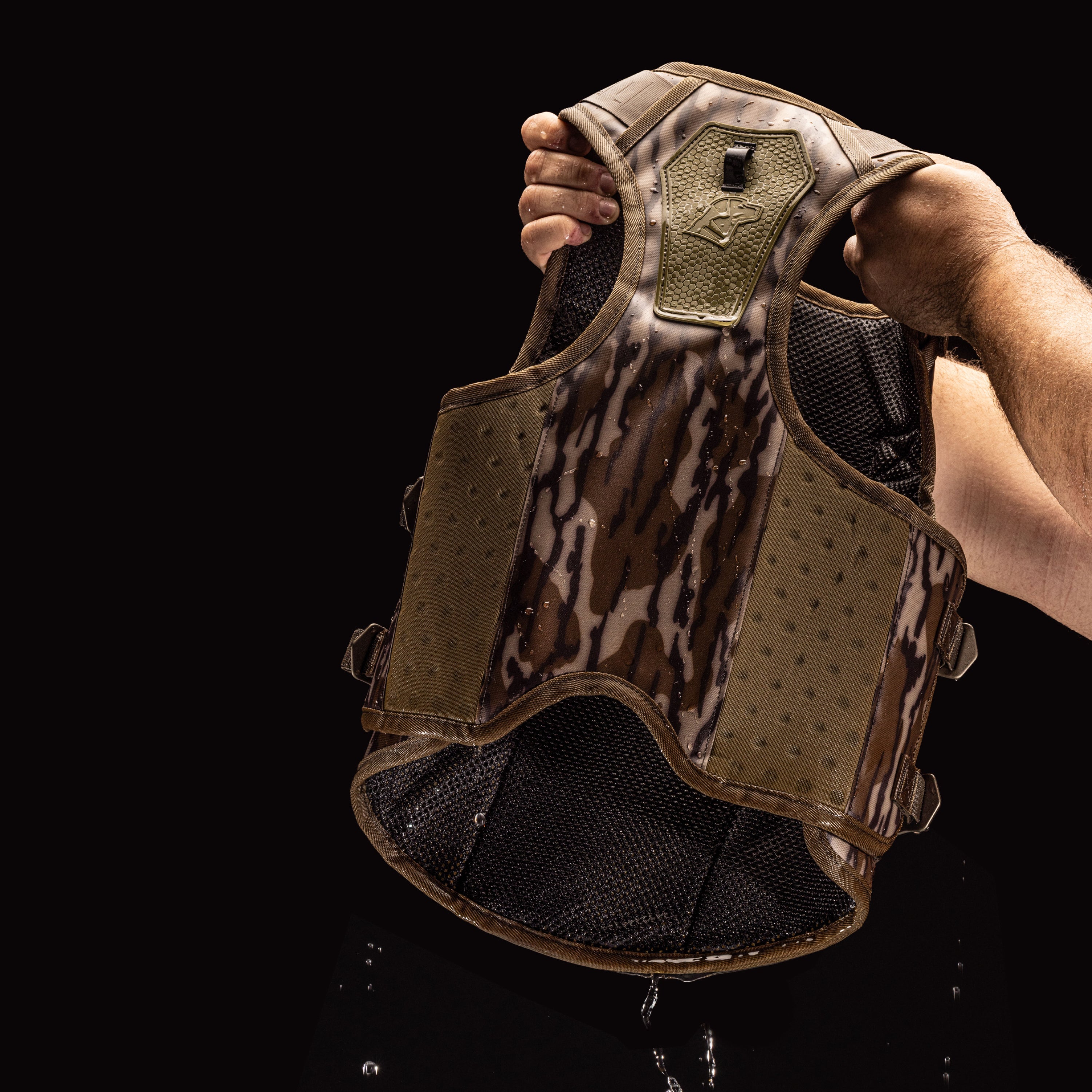 Waterfowl Dog Vest Mossy Oak Bottomland®
